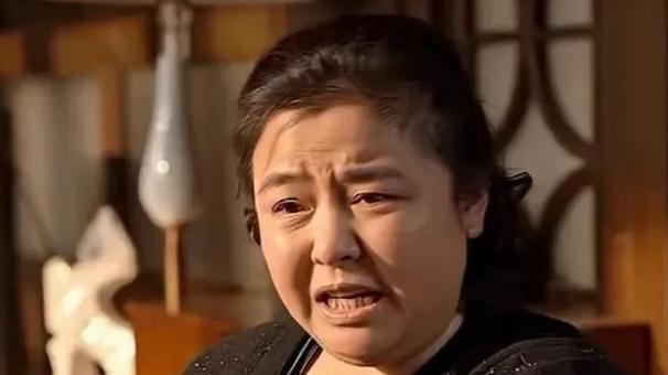 曾经的绝世美人，岁月如何颠覆？她们用智慧与勇气，铸就令人瞩目的逆袭故事！