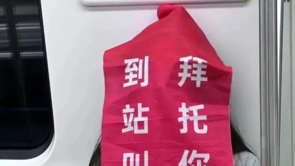 看了这20张笑不活的图片，才发现有幽默细胞的人是神一般的存在