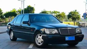 奔驰S级W220：德系豪华车空气悬架的“破局者”