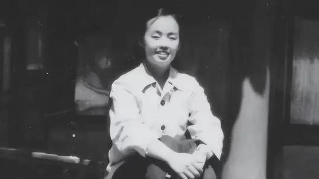 左权女儿想考哈军工却政审不过关，陈赓看后：你多填了个社会关系