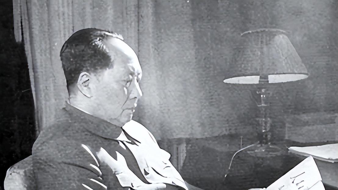 1971年周恩来带来黄永胜等人，毛主席：你们已到了悬崖的边沿了