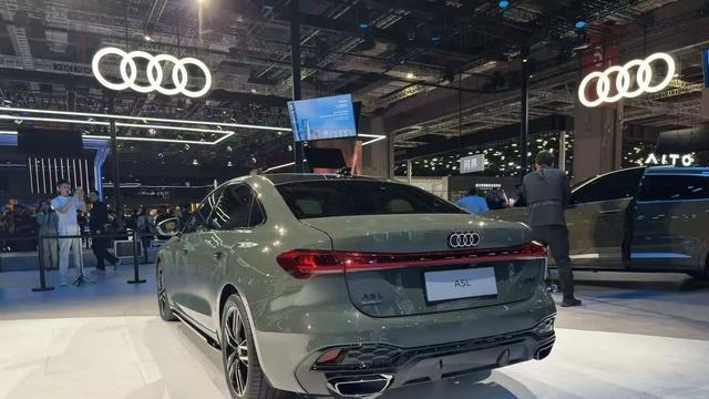 奥迪A5L加长轴距配三联屏，6月20开启预售！