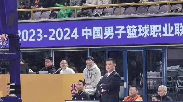 广东VS北控！闵鹿蕾透露邹雨宸里勒不打，杜锋开心 6连胜稳了