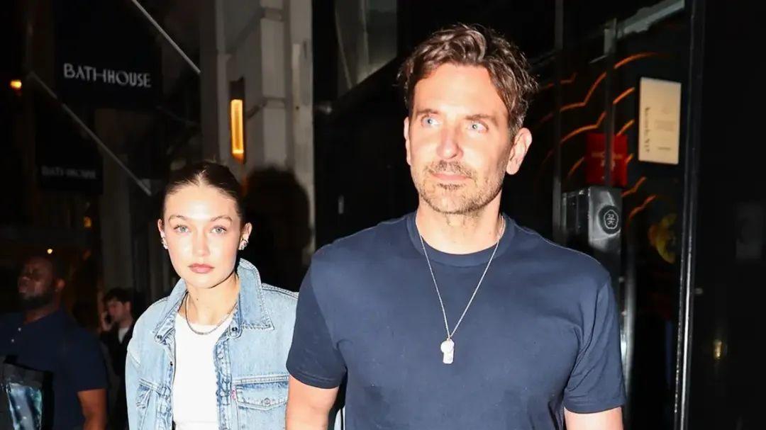 爆米花 | 乔妹的“老头儿”背心是真凉快！水果姐开花分手倒计时？骑马的Bella比走秀的她更酷