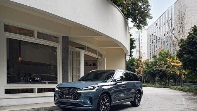 问大咖 “舒服”驾驭 奢享舒心，林肯飞行家让每段旅程都裹满咖啡香