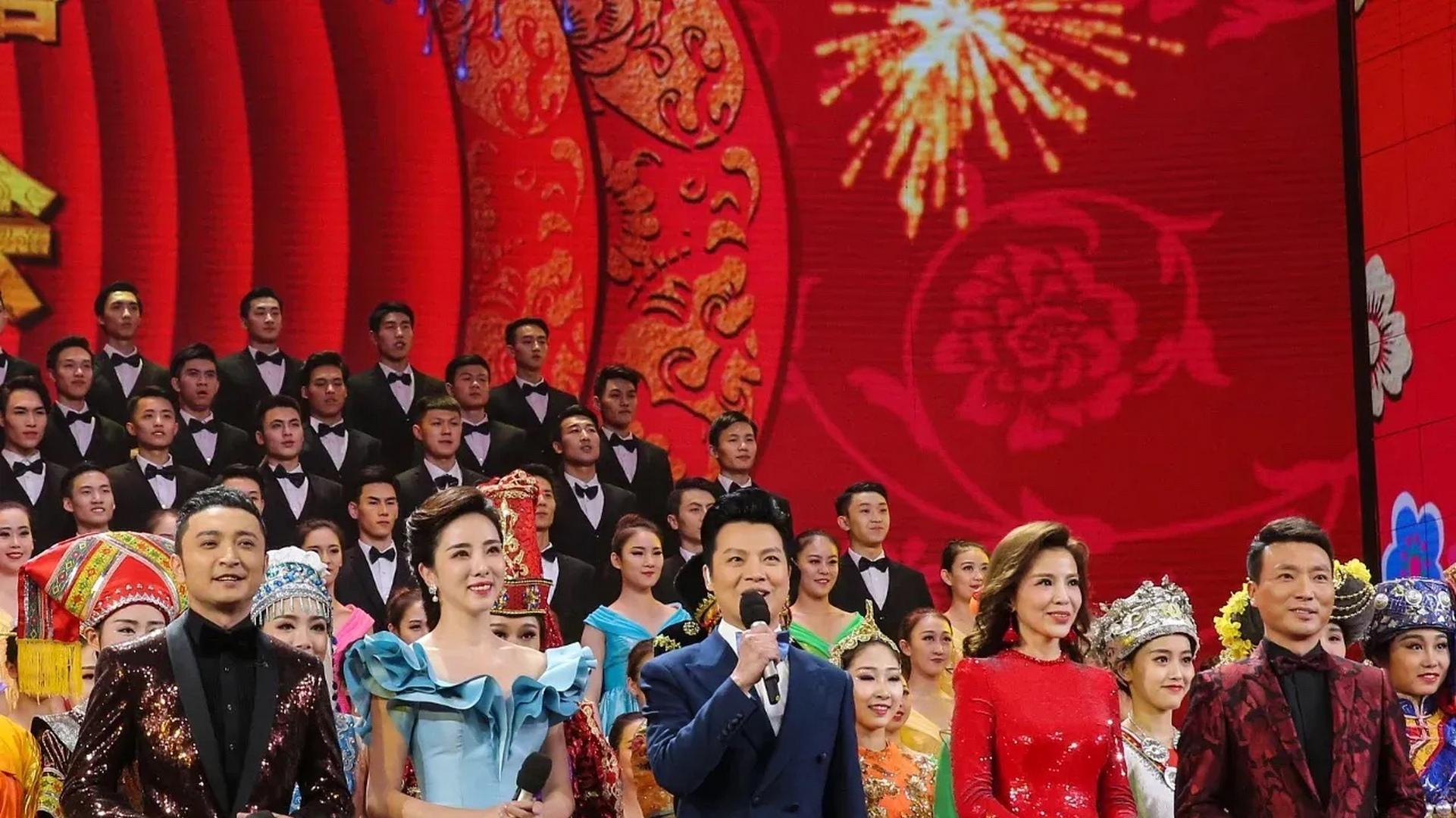 2025年春晚太炸了！这些亮点让全场沸腾，看完只想疯狂打Call