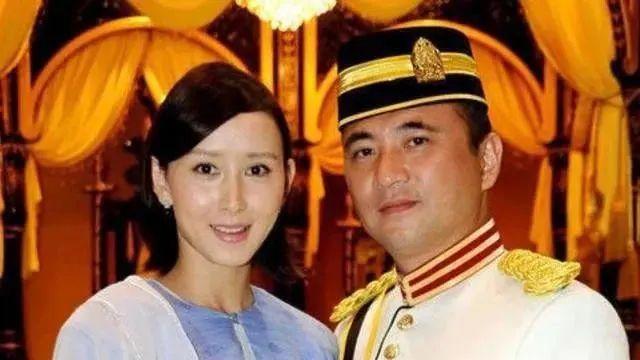 胡静百亿豪宅曝光：家里大得像公园，16年只生一胎！