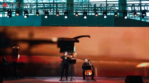 第33届全国书博会在渝启幕 重庆出版社抗战主题新书与音乐会共奏纪念强音