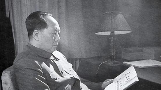 专家提出计划生育，毛主席却怒斥：别把人口问题等同于国家存亡