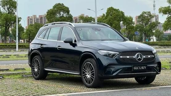GLC降价14万跪着挣钱！月销1.6万辆打脸新势力：车标真能当饭吃？