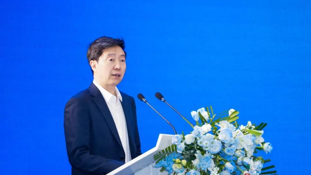 一瓶酒，更成了许多人生活的一部分