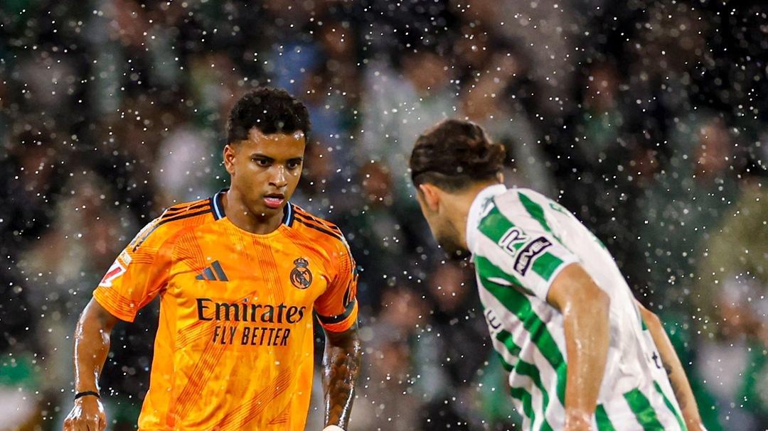 西甲争冠白热化！巴萨1分领先马竞，皇马被甩开，5轮仅1胜