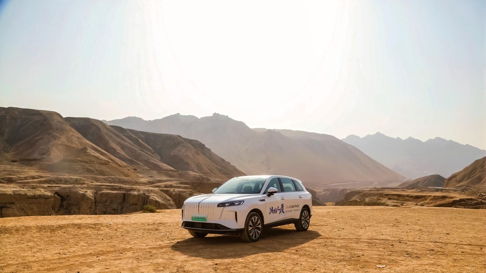 家庭郊外骑行露营，红旗HS6 PHEV承包旅途乐趣