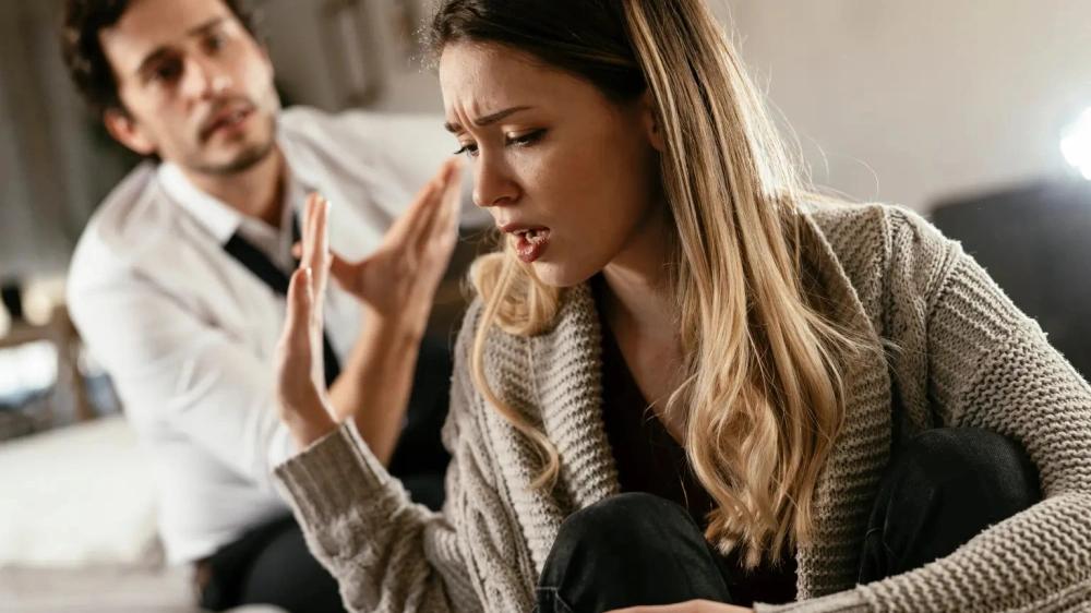 婚姻专家揭秘：离婚的第一大征兆，准确率高达 94%