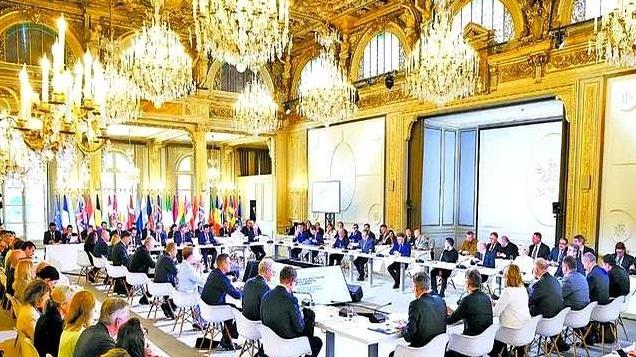 局势失控？27国要联合出兵，中方专机直飞俄罗斯科释放关键信号