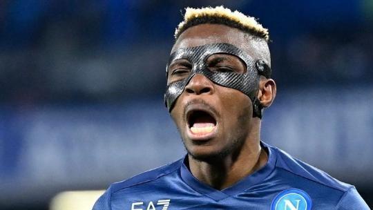 奥斯梅恩租借加拉塔萨雷表现很好，四大豪门争抢