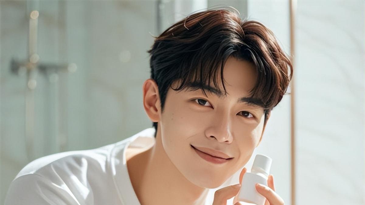 2025年让男人肌肤改善的护肤品套装排行榜