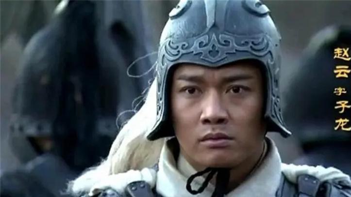数十位名将都去单挑吕布，到底有几个能活着回去？魏蜀吴各有一人