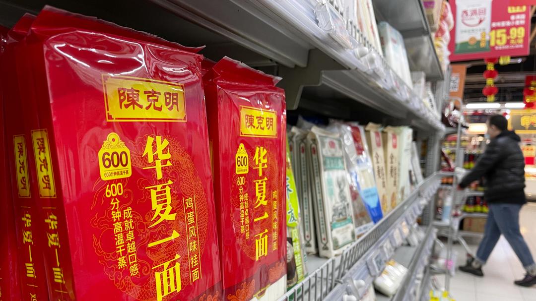 当3000成为新常态：我们究竟是在适应贫穷，还是被贫穷驯化？