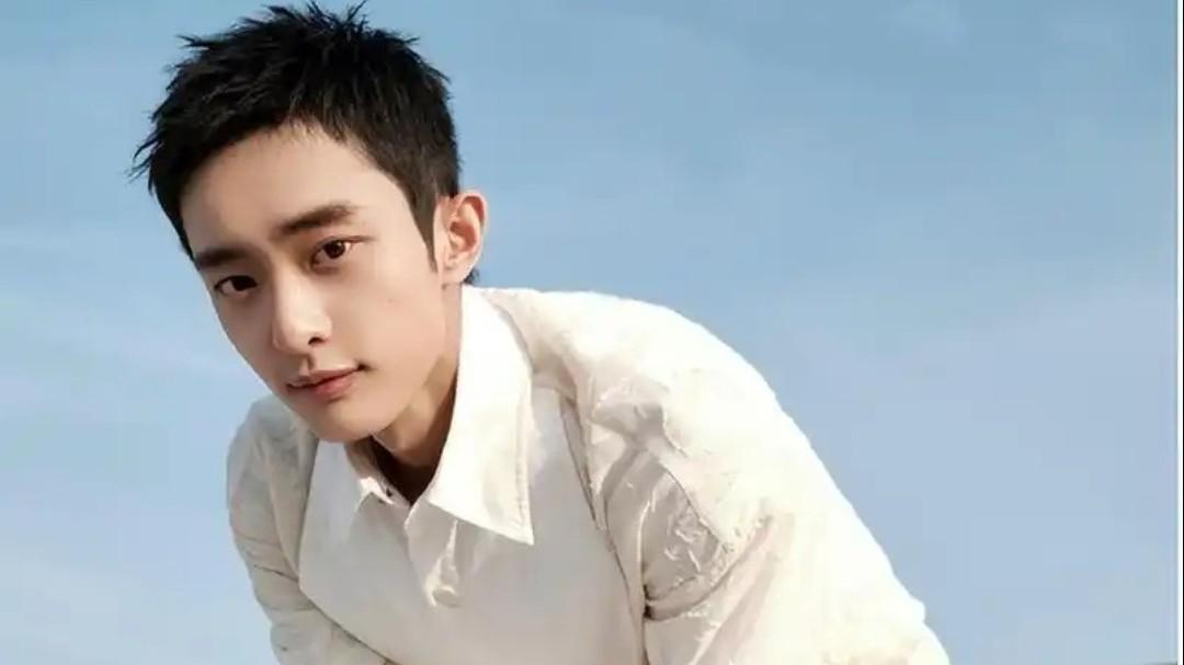 《红石榴餐厅》白宇帆挑大梁，被央视力捧，长相一般为啥受欢迎？