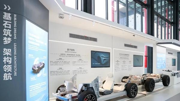 六场发布会收官，2300万网友围观“武汉造”