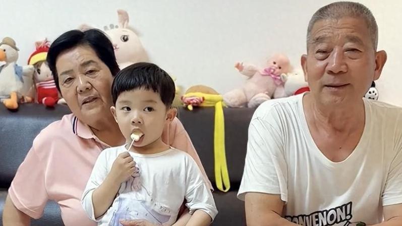 72岁天赐妈妈的新成员宣布，网友猜测背后的秘密