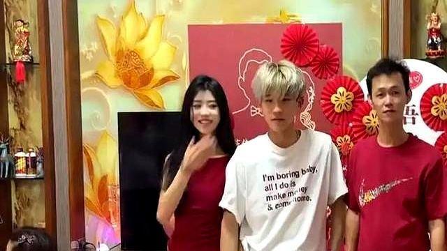 金发纹身男订婚，彩礼六万被退，潮汕老规矩悄悄变了