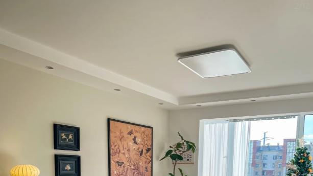 客厅茶几已被淘汰？越来越多家庭不买茶几，聪明人都这样设计了！