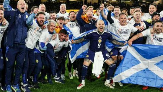 28年等待终结！苏格兰糙哥的逆袭让全城陷入疯狂