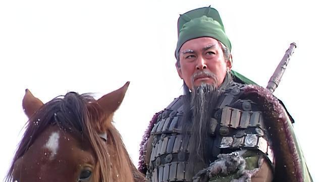 吕布典韦的遭遇表明：建安五年的关羽，数十回合就能打败张飞马超