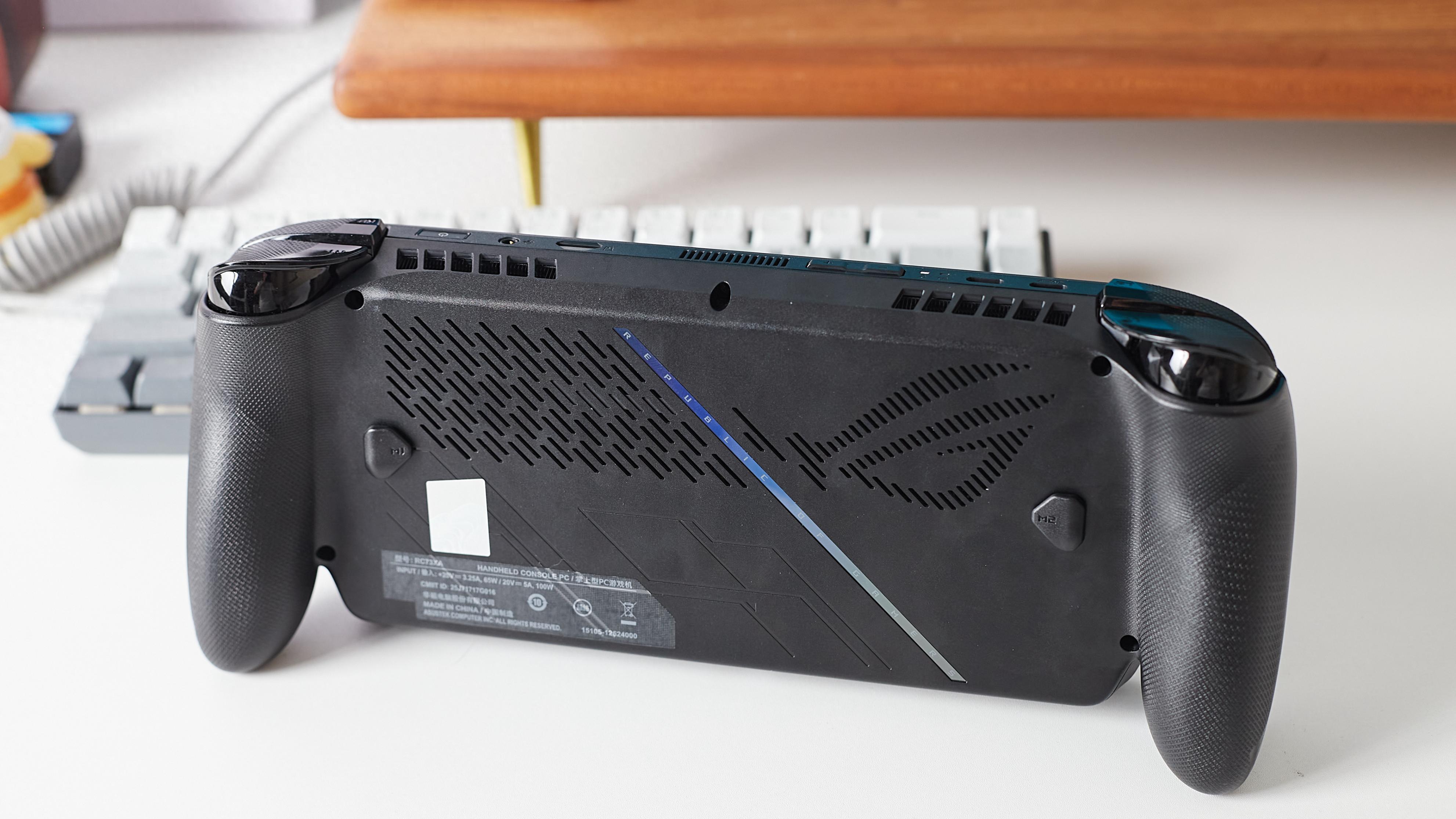 一开售就买了ROG XBOX掌机X，我后悔了吗？不黑不吹讲下感受