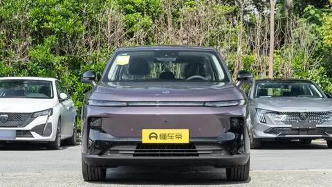 买前犹豫，买后真香！零跑B10太香了，续航空间配置样样在行