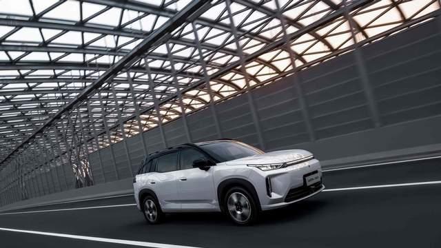 为家庭刚需而来！埃安i60增程大五座SUV上市，安全舒适全标配