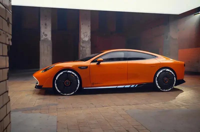 梅赛德斯-AMG GT XX概念车中国首秀，量产版明年上市