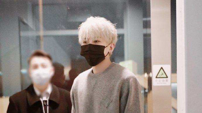 惊爆！蔡徐坤舞台与时尚双重魅力大起底