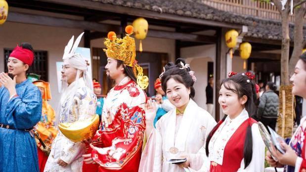 千年酒脉焕新章，2025年第十三届“酒仙会市”活动圆满落幕