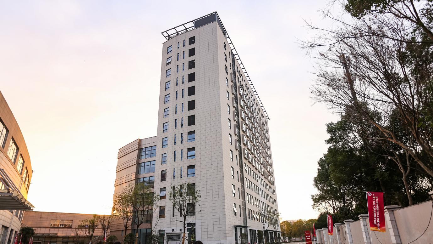 停车之困：上海曙光医院患者的无奈与期待