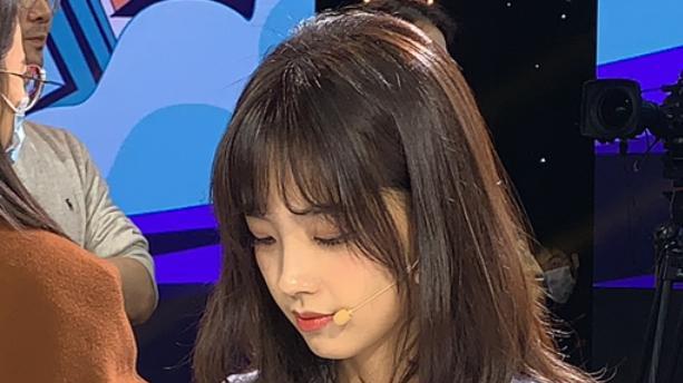 34岁李子柒和34岁王冰冰站在一起，我才明白，什么叫相由心生