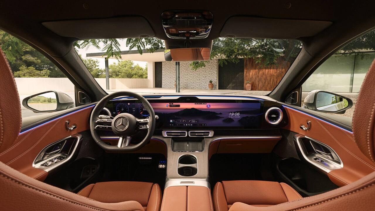 奔驰 GLC 纯电版，重新树立中型电动 SUV 标准？