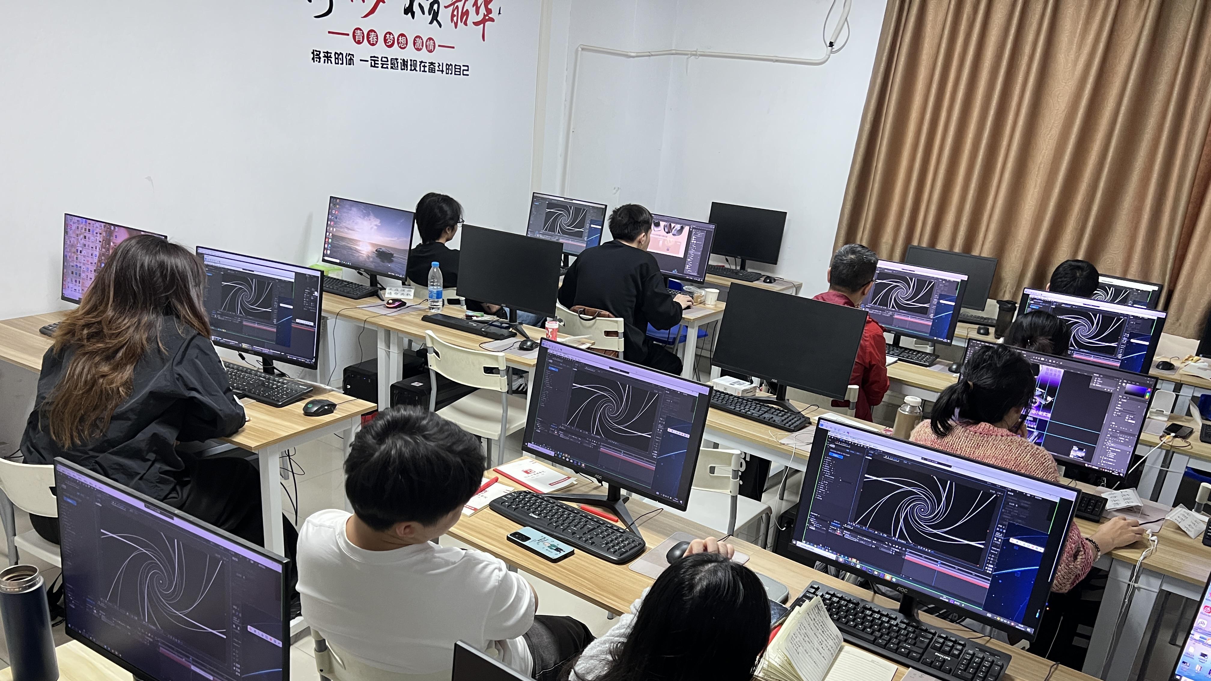 影视剪辑三维特效班：6 个月掌握 PR/AE/C4D，胜任新媒体核心岗位