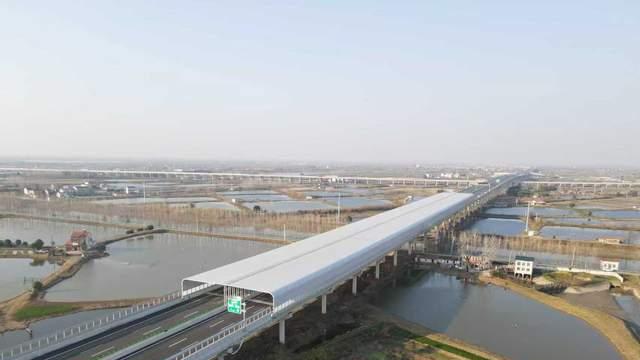 新港高速双柳长江大桥及接线工程2标顺利通过交工验收