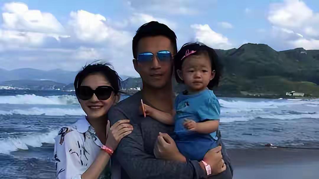 不演了！大S家人松口抚养权，汪小菲和马筱梅回北京，却没带孩子