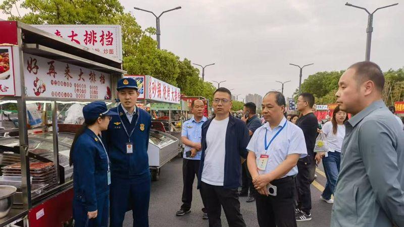 潢川：织密燃气安全网 守护公园烟火气