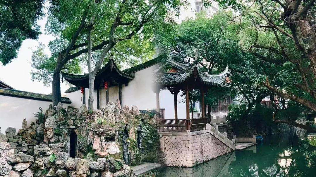 三坊七巷附近藏着绝美中式园林的街巷，迎面而来的江南水乡气息