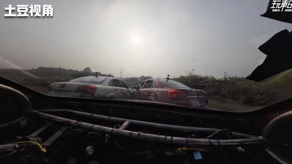 四副防撞梁装进报废车，领克08 EM-P那副表现如何？