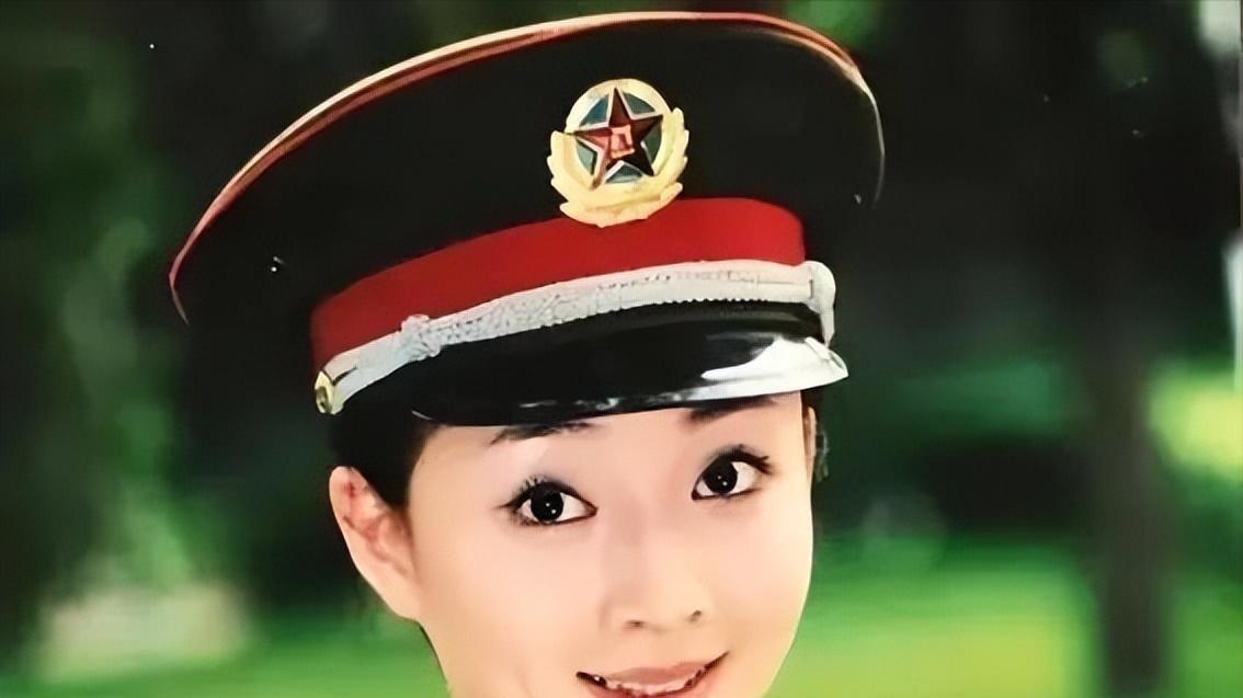 明星也有军装照？这些演员的军衔高到吓人！