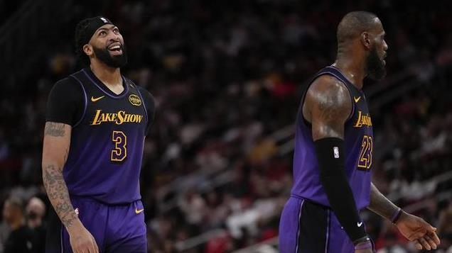 湖人97-118惨败！球员评分出炉：满分难救全局，低迷球员拖后腿！