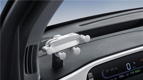 畅玩吉利银河冰雪乐园，与吉利熊猫开启精彩有车生活