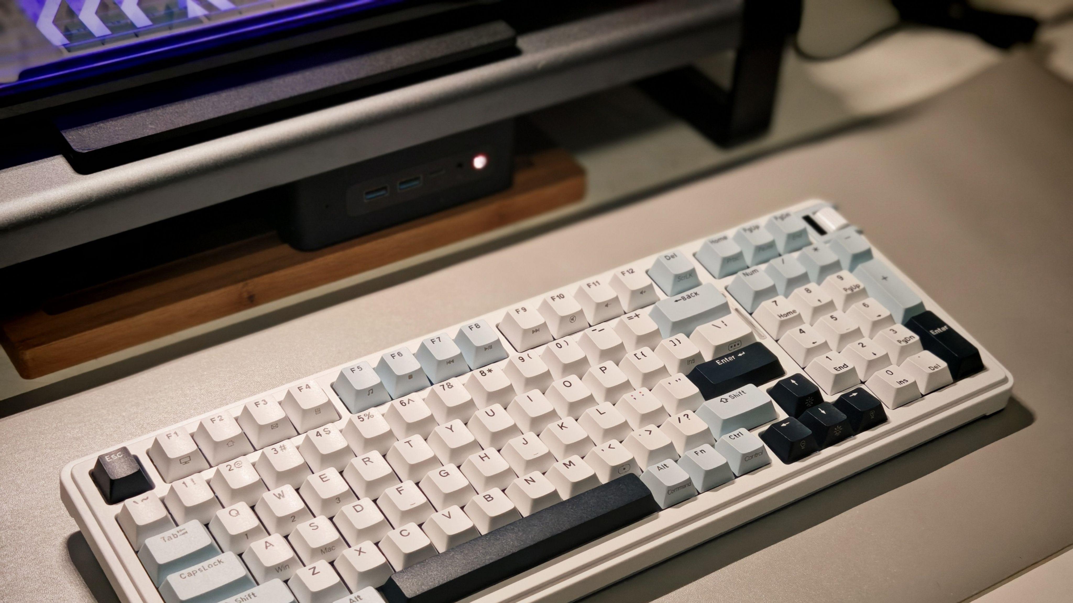 办公娱乐双修利器，珂芝K98 V2成为了我的新晋主力键盘