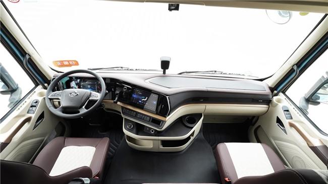 国四至高补11万，乘龙H7Pro创赢版LNG牵引助卡友处处为“盈”